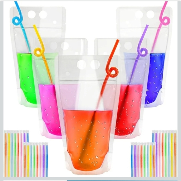 MAQIHAN-CUSTOM SUPPLIES Other - NWT Reusable Plastic 17 oz Drink Pouches w/Straw Self-standing Price Is For 4!